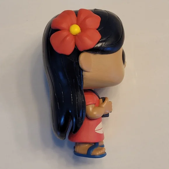 LILO From Disney's Lilo & Stitch Movie Funko Pop! Vinyl Figure #124 - Picture 3 of 15